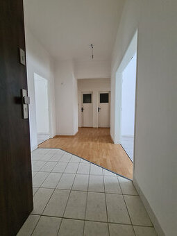 3- izb. tehlový byt s balkónom na ul. 29. augusta (Sídlisko