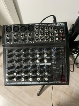 Predám mix pult PHONIC AM440D
