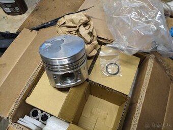 Mitsubishi/Hyundai 2.5 piesty