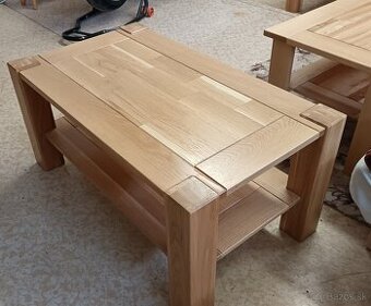 Konferenčný stolik