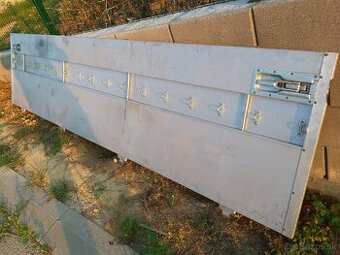 Schwarzmüller PSA náves