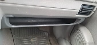 Odkladacia schránka - Škoda Felicia