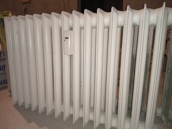 stare liatinove radiatory