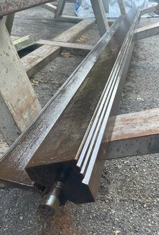 Nástroje na ohraňovací lis