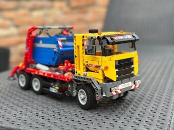 Lego technic 42024 - nákladné auto s kontajnerom