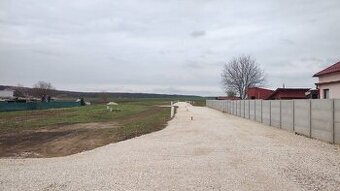 Ponúkame na predaj pozemok v obci Cabaj Čápor - Pereš. (580 