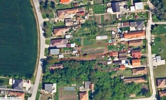 2x pozemky vhodné pre rodinný dom vo Vrábľoch na predaj