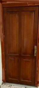 Predám vchodové drevene (euro) dvere+zarubna