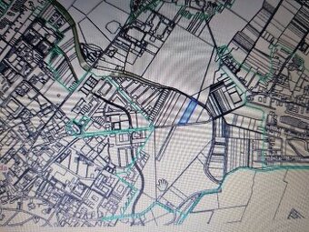 Pozemok na výstavbu nákupného centra, polyfunkčných budov, R