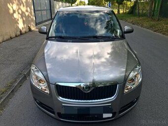 ŠKODA FABIA 2 1,4 16W  BEZ KOROZIE SERVISNA KNIHA