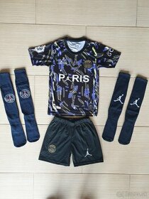 Dres Mbappe