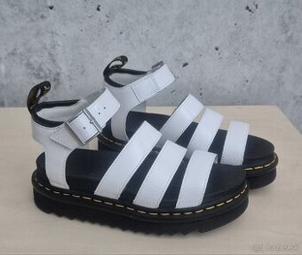 Dr. Martens Blaire Patent EU37