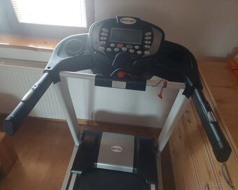Motorový bežecký pás GB4600.