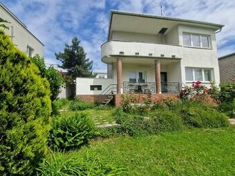 Predaj 4 iz. RD Bratislava I -Staré Mesto,zaujímavá lokalita - 1