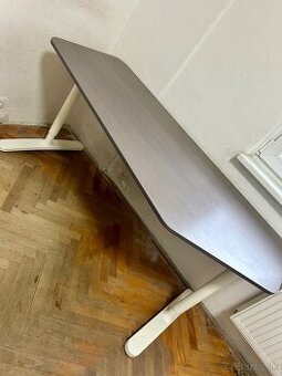 Pracovný stôl IKEA BEKANT