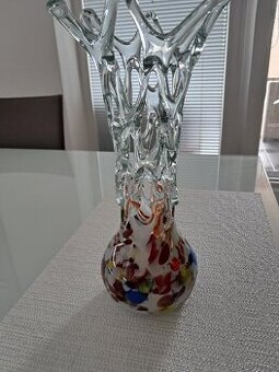 Váza z hutneho skla