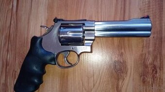 Predám S&W 629 5” hlaveň 44 Magnum - 1