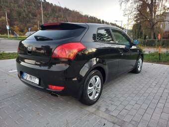Kia ProCeed  2.0 CRDi 103Kw R.V 2008 Nová STK+ EKA 2027
