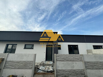 Predám 4 izbovú novostavbu rodinného domu v obci Žihárec
