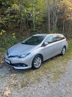 Toyota auris 1.2 turbo