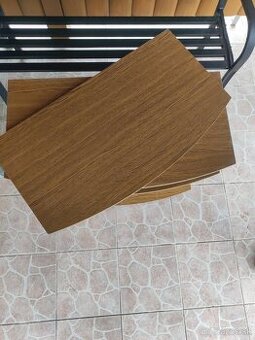 Stolík pod televízor