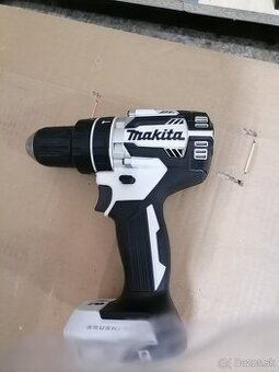 aku vŕtačka s priklepom 18v,,MAKITA DHP 484Z,,--100€