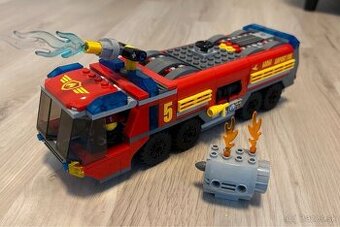 LEGO City 60061 – Letiskové hasičské auto