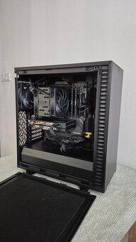 Výkonná PC zostava s WIN 11 a TOP stojanom + Monitor EIZO
