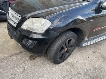 Mercedes ML300 Lift