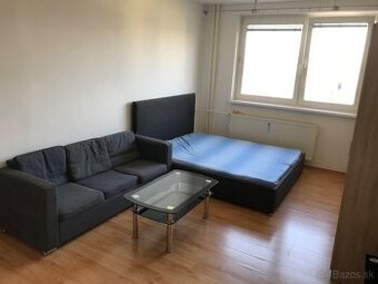 Poprad ul. Rázusova 9, zariadený 1. izbový byt - 42 m2