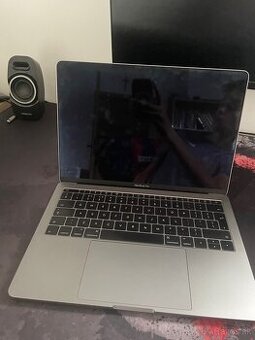 MacBook Pro 13” (2016, Space Gray)