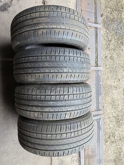 225/50/17 Pirelli Cinturato P7 - 1