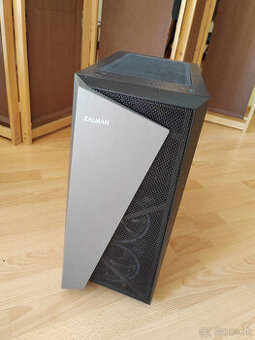 Výkonný počítač Xeon (64GB RAM)