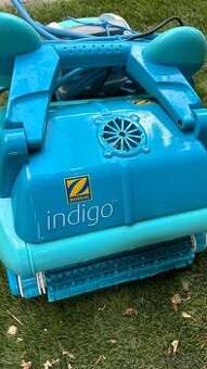 Predam Bazénový vysávač Zodiak INDIGO čistí dno, steny a hla