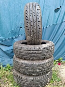 Ponúkame 4 letné pneumatiky Barum Bravur 165/65 R14