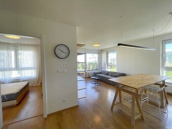 Nájom 2i byt, Pri Hrubej luke, Dúbravka,balkon,výťah,parking