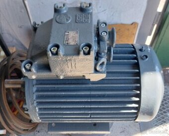 Motor 5,5kW 965ot/min