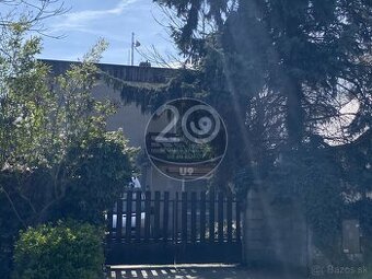 Dražba rodinného domu v Radvani nad Dunajom - 1