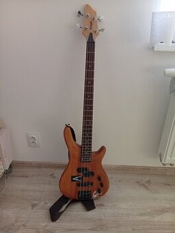 Predám basgitaru Stagg BC-300