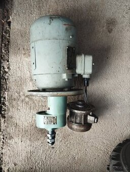 Predám hydraulické čerpadlo na sústruh