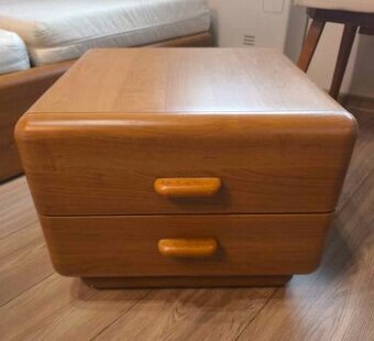 Nočný stolík