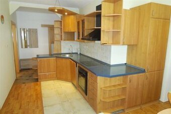 PRENÁJOM – zariadený 3-izbový byt s balkónom, Senica – S...