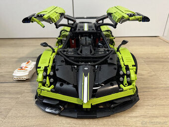 Stavebnica Pagani Huayra BC na dialkové ovládanie 1:8 Rastar