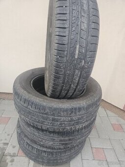 🛞 4 ks letné pneumatiky 📏 195/65 R15