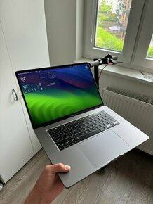 MacBook Pro 16 2019 i7-16gb-512 TOP STAV