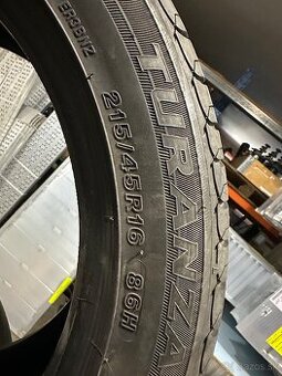 215/45 r16