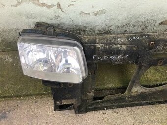 Vw polo pred celo a svetlo aj zadne svetlo mam