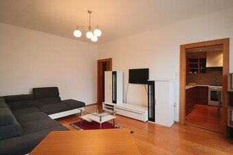 Zrekonštruovaný a zariadený 2-izb. byt s balkónom - Hroncova
