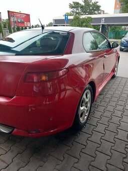 Alfa Romeo GT 1.8