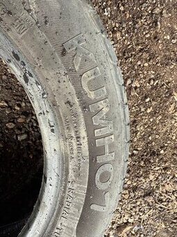 Predám letné pneu 185/65r15 kumho 2ks